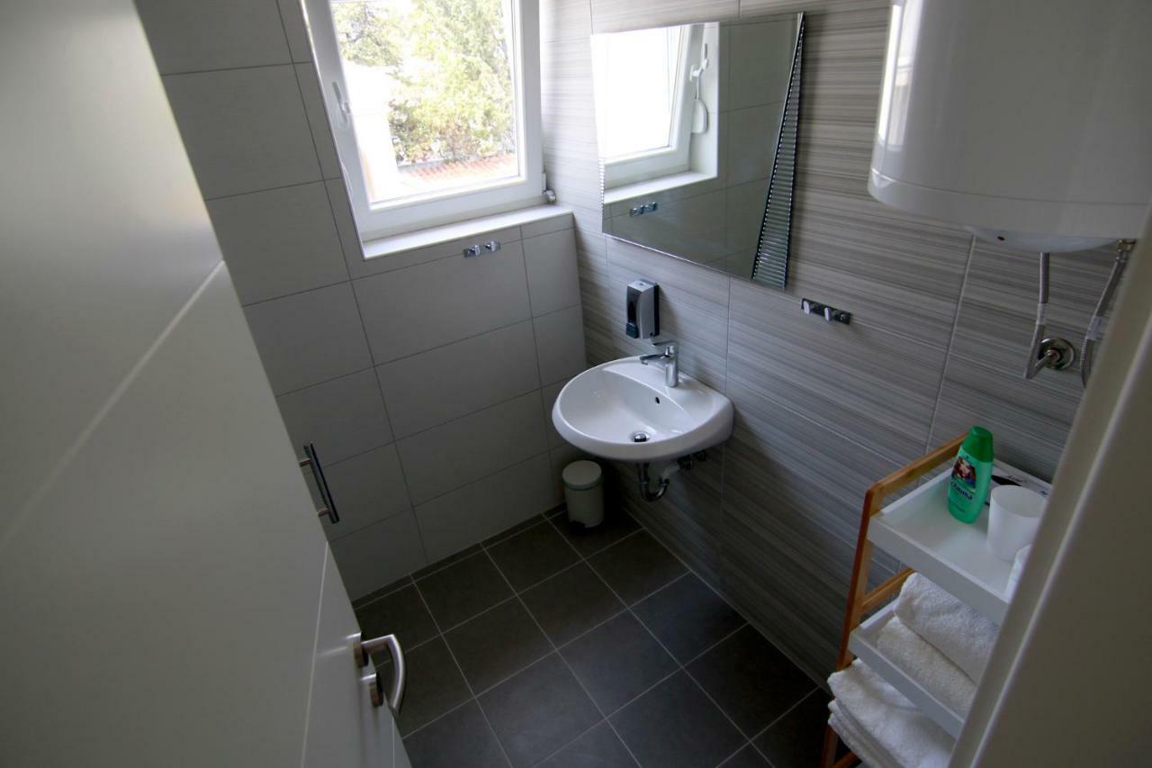 Apartments Luna Novalja Εξωτερικό φωτογραφία