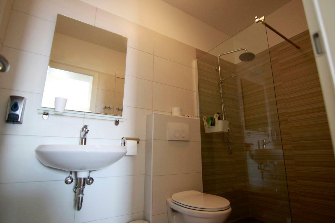 Apartments Luna Novalja Εξωτερικό φωτογραφία