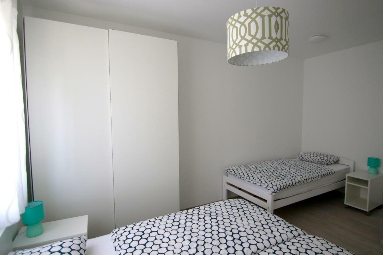 Apartments Luna Novalja Εξωτερικό φωτογραφία