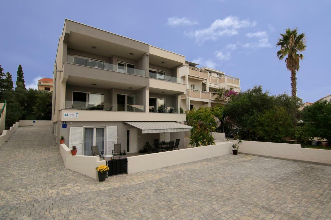 Apartments Luna Novalja Εξωτερικό φωτογραφία